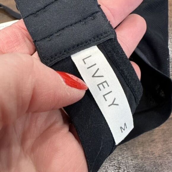 NWT Lively Eco Straight Up Semi Sheer Mesh Bralette in Jet Black Size Medium - Picture 8 of 8